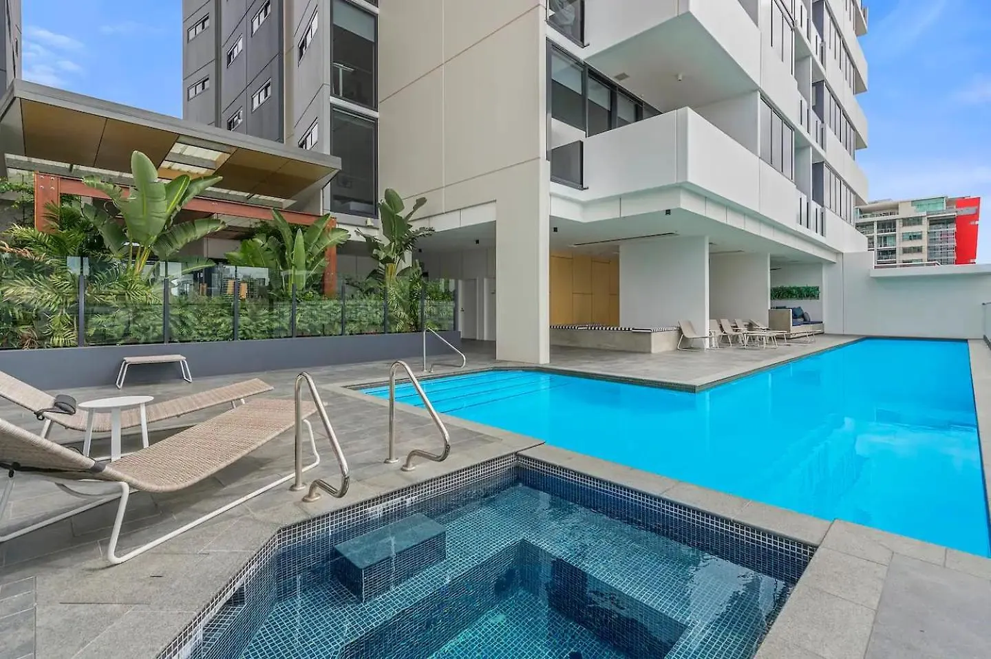 Apartment Stunning Views, Best Location, King Bed, Gym, Pool Brisbane Australia